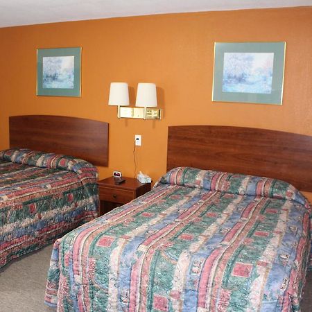 Budget Inn Oskaloosa Exterior photo